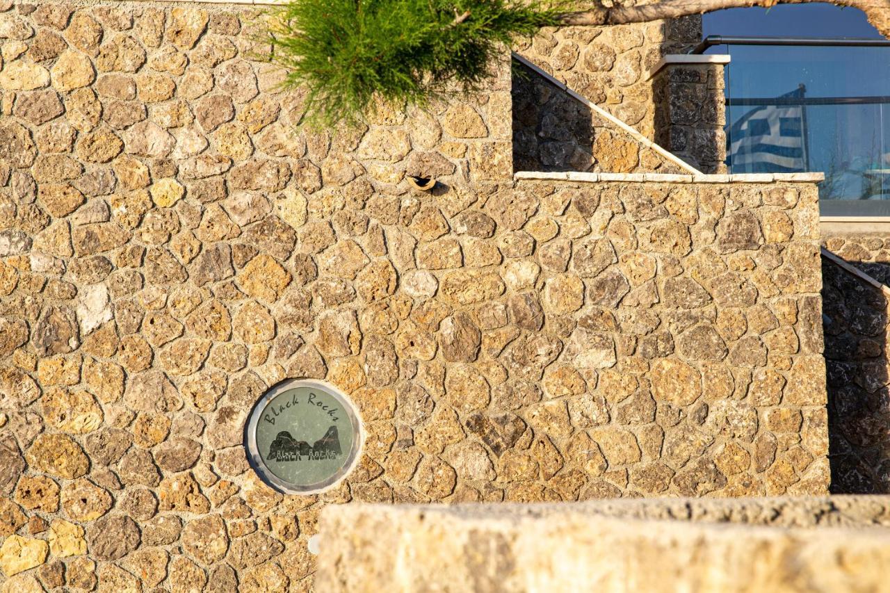 Black Rocks Family, Luxury Seafront Beach Maisonette Агиос Гордиос Екстериор снимка