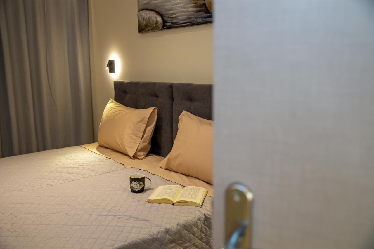 Black Rocks Family, Luxury Seafront Beach Maisonette Агиос Гордиос Екстериор снимка