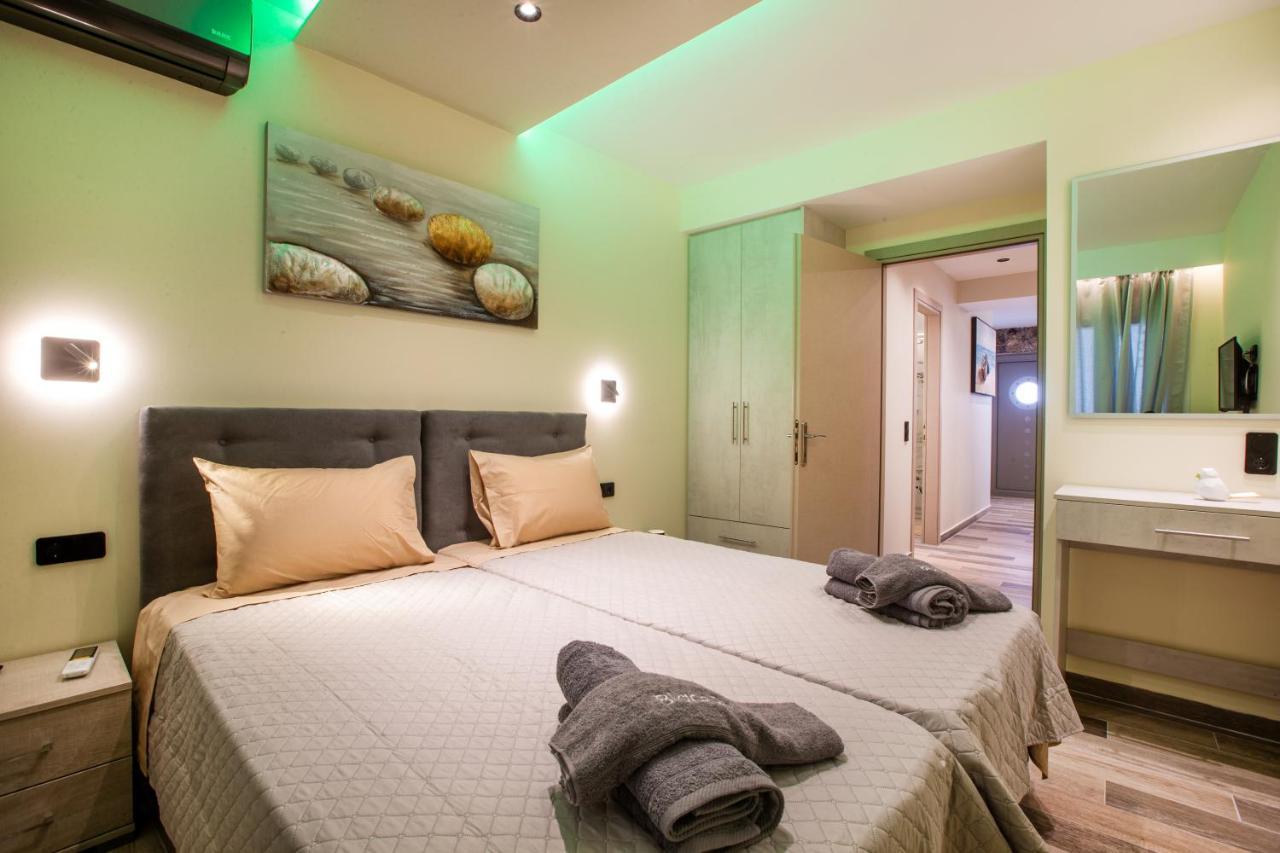 Black Rocks Family, Luxury Seafront Beach Maisonette Агиос Гордиос Екстериор снимка